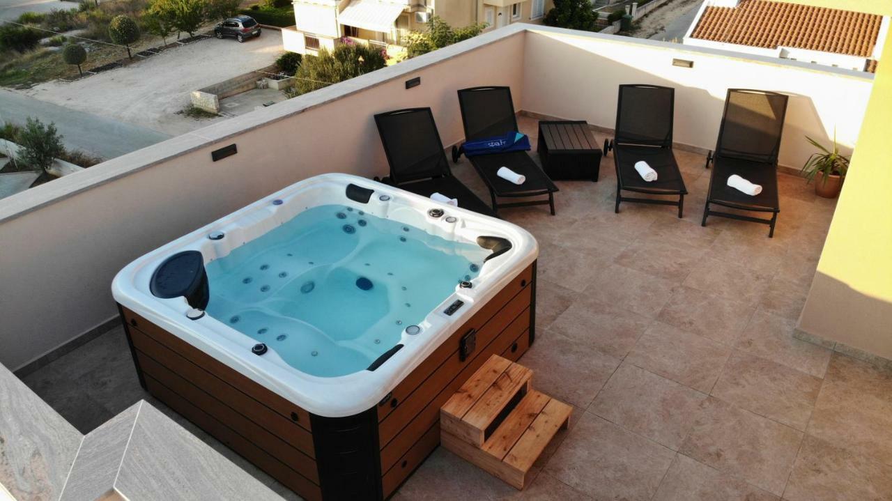 Luana With Private Jacuzzi Apartment Zadar