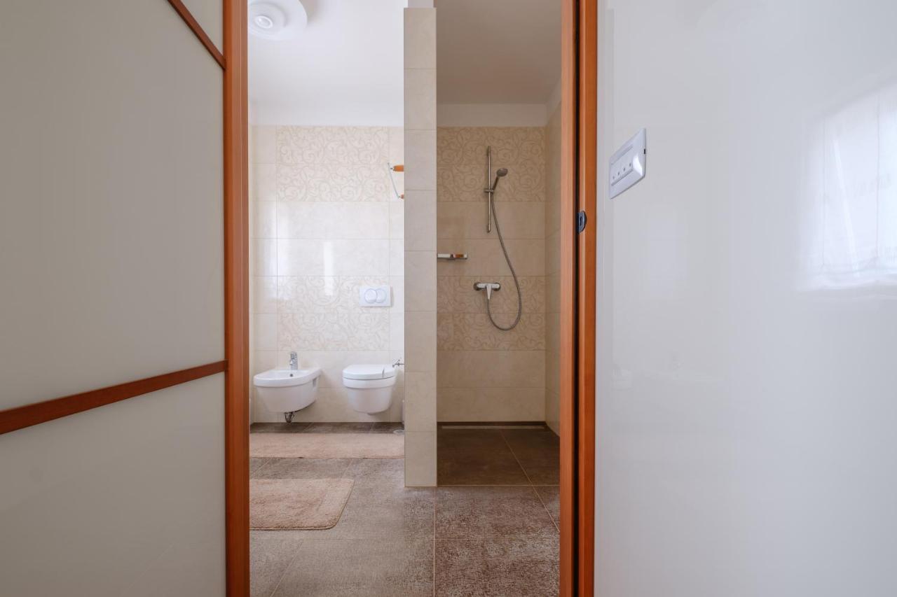 Apartmán Luana With Private Jacuzzi *