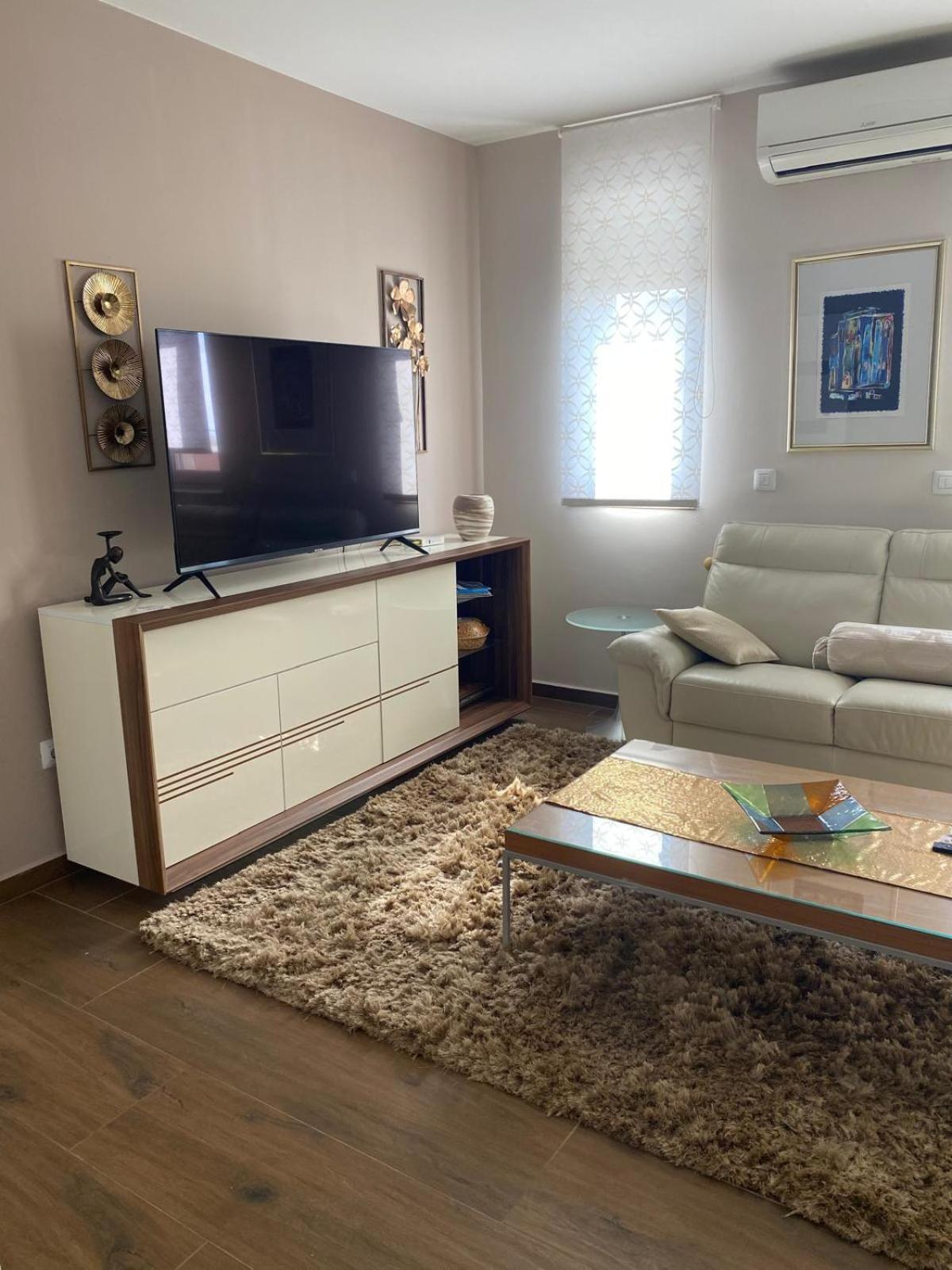 Apartmán Luana With Private Jacuzzi